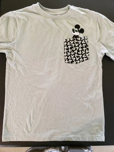 Kids Disney Sage Green Size M  TShirt - Picture 1 of 1