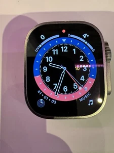 Apple Watch Ultra 49mm tytanowa obudowa średnia (GPS + komórka)  - Zdjęcie 1 z 5