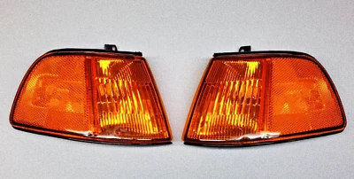 Side Marker Light Pair - Fits 1990 1991 Honda Civic CRX & Hatchback - Image 1 of 4