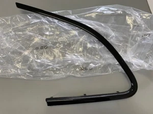 VOLVO V40 rear 1/4 Window Trim left hand rear 31335016 - Picture 1 of 2
