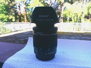Canon zoom lens EFS 18-55mm image stabilizer front+rear caps Bower 58mm hood - Picture 1 of 17