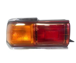 TOYOTA CENTURY LENS REAR COMBINATION LAMP LH Genuine JDM 81561-40040 - Imagen 1 de 2