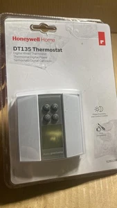 Honeywell T135C110AEU DT135 Digitales kabelgebundenes Thermostat, nicht programmierbar - weiß - Bild 1 von 3