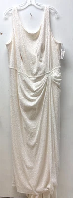 GORGEOUS Size 26W  WEDDING GOWN-NEW-DAVIDS BRIDAL STUDIO - Image 1 of 4