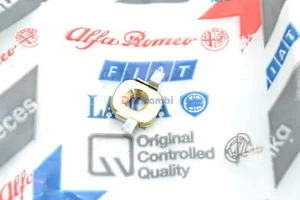 Dado Für Interne Verkleidungen Und Autoradio Alfa Romeo 166 Brera Alfa 14648790 - Picture 1 of 5