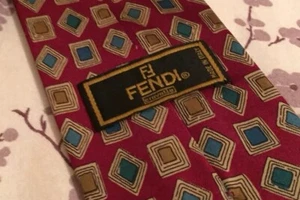 Vintage FENDI Men’s Tie 59” ITALY Geometric Red DESIGNER GORGEOUS 100% Silk EUC - Picture 1 of 4