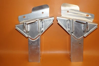 SOPORTES DE REFUERZO TRASEROS AUDI R8 2008 2009 2010 2011 2012 IZQUIERDA Y DERECHA OEM Foto 1 de 4