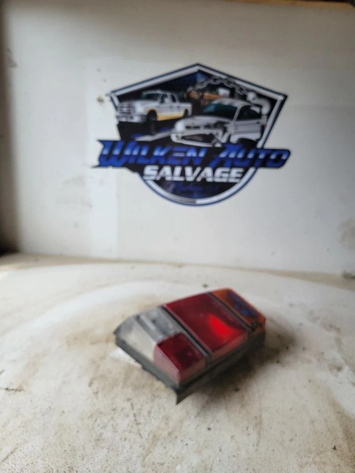 Luz trasera izquierda conductor estación 4 puertas Wgn se adapta a 85-89 SUBARU PASS. 129333 Foto 1 de 1