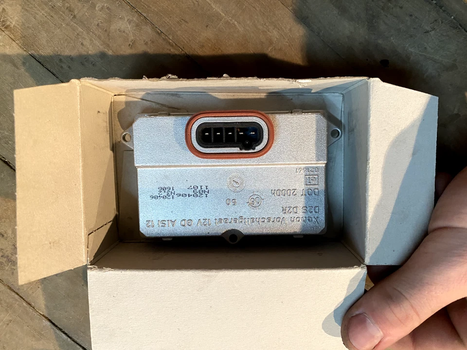 Módulo de control de xenón izquierdo/derecho BMW Z4 X5 serie 5 2002-2008 OEM NOS 63126907488 Foto 1 de 4