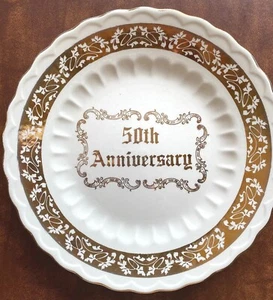 Plato "50 Aniversario" Oro 22k Decorado a Mano 10" Acanalado - Imagen 1 de 3