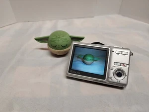 Casio Exilim EX-Z60 6.0MP Digital Camera W/Battery & Charger - Picture 1 of 7
