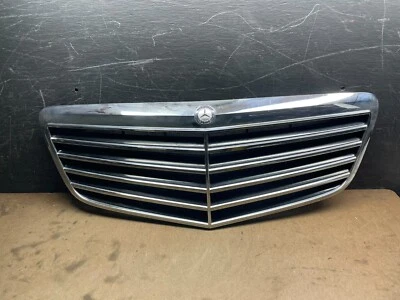 Parrilla superior delantera Mercedes Benz Clase E 2007 a 2009 L3840 DG OEM Foto 1 de 4