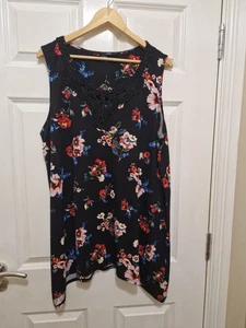 Ladies Floral Handkerchief Hem Long Tunic Top Size 18/20 - Picture 1 of 4