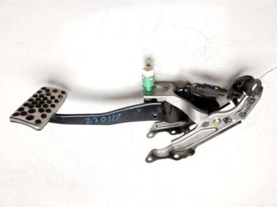 Оригинальный стопор педали тормоза для Honda CR-Z 2011-2015 годов выпуска 46610-SZT-L51 - Изображение 1 из 4