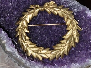 Vintage Erwin E. Pearl Gold Tone Leaf Bow Wreath Brooch - Imagen 1 de 8