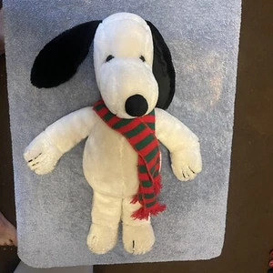 Vintage Snoopy Macy's Plush Soft Toy 1968 With Scarf Christmas Character - Picture 1 of 2