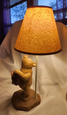 Lámpara clásica Winnie the Pooh Charpente luz guardería A A Milne Disney difícil de encontrar pantalla Foto 1 de 4