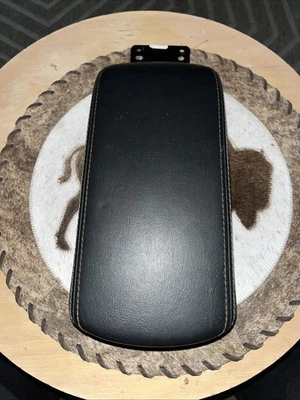 2017-2021 JEEP COMPASS FRONT CENTER CONSOLE ARMREST LID COVER LEATHER BLACK OEM - Image 1 of 4