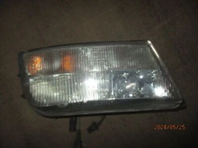 Faro antiniebla derecho Ferrari 348 usado Foto 1 de 4