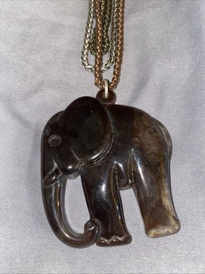 Vintage! Beautiful! 80s Marbled Brown Carved Lucite Elephant Pendant Necklace - Image 1 of 4