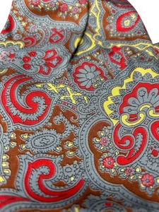 Vintage 1970s Red Yel. Gray Paisley Silk Ascot Cravat Tie NOS in Box Italy 46x5" - Picture 1 of 9