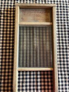 Vintage Victory No. 508 Wood Glass Washboard National Washboard Co USA 18” h