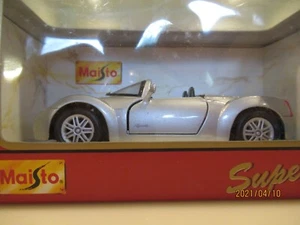 1:33 Maisto Plymouth Concept Car convertible plateado  - Imagen 1 de 2