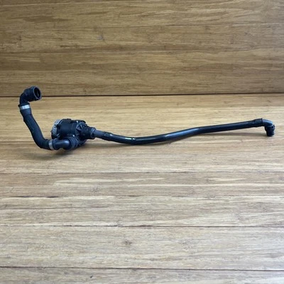 2016-2019 BMW 740I G11 G12 Auxiliary Coolant Water Pump OEM 111k Miles - Image 1 of 4