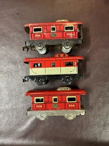 3 Marx O Scale Tin New York Central Caboose, 2x No.556, 1 20102 - Picture 1 of 6