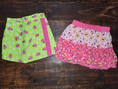 蝴蝶和瓢虫小女孩 3T 绿色粉红色短裙 2 件套 — 第 1/4 张图片