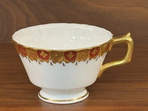 Royal Crown Derby "Heraldic Maroon" Tea Cup (No Saucer), Pattern A1068 - Picture 1 of 7