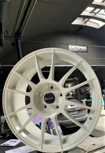 N1 CERCHI IN LEGA TOYOTA YARIS GR DA 18 - Imagen 1 de 12