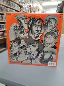 The Tubes "Now" Fee Waygill JSA Certified Signed Album - Picture 1 of 9