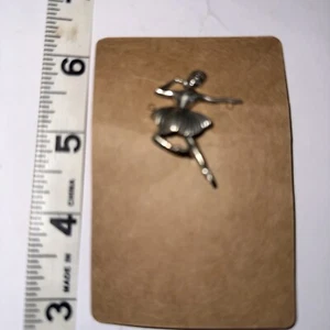 Ballerina Brosche Pin weiß Metall - Bild 1 von 4