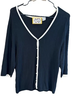 Cardigã vintage Heirloom Collectibles L preto com acabamento branco e botões 1998 Coreia - Imagem 1 de 4