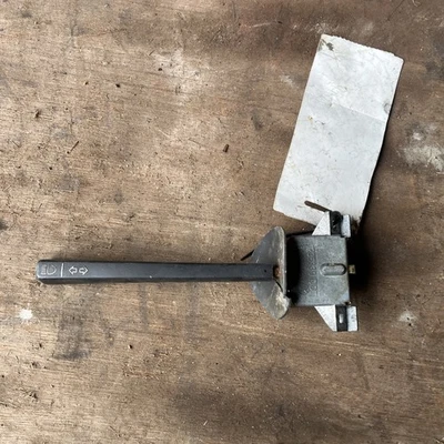 Volvo 240 1975-78 Left indicator & mainbeam switch #62277 Box #76 01817720 1978 - Image 1 of 4