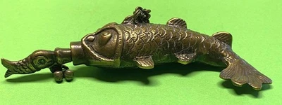 Kleiner Behälter aus Guss-Messing in Form eines Fisches - Bild 1 von 4