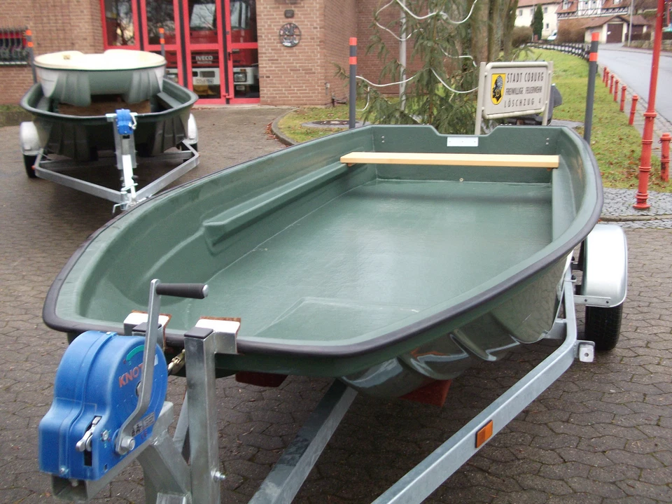 Ungarisches Katamaran Fischer/Angelboot K-Maxxi - Bild 1 von 4