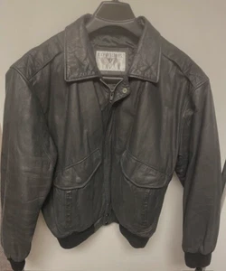 Chaqueta de cuero negra Expressions vintage para hombre L 42-44 forro acolchado envío rápido - Imagen 1 de 5