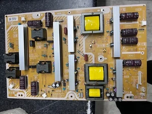 FUENTE DE ALIMENTACION PANASONIC MPF6915 / TH-P65VT50 - Picture 1 of 1