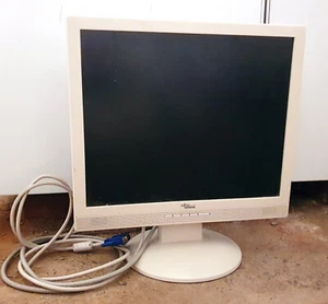 Monitor 17''  Fujitsu Siemens - Afbeelding 1 van 1