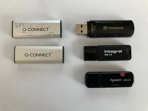 Job Lot 8GB x 5 Q-Connect Transcend Apacer Integral USB 3.0 Flash Memory Sticks - Afbeelding 1 van 1