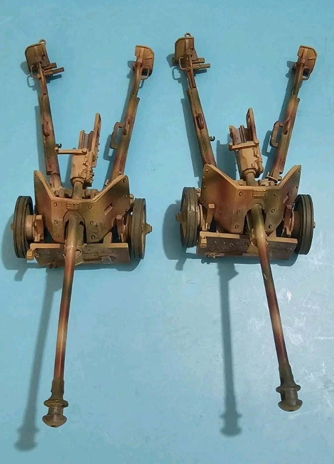 Two  W.Britain 2006  German  WW2 Camo  Anti-Tank Guns - Image 1 of 4