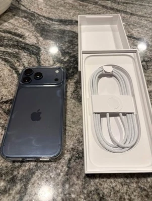 iPhone 17 Pro Max 1Tb - Image 1 of 4