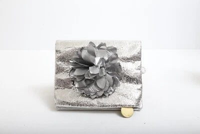 Клатч женский EUC Deux Lux серебристый с трещинами хром цветок - Изображение 1 из 4