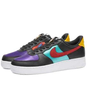 NIKE AIR FORCE 1 '07 LV8 EMB: NEGRO/GIMNASIO ROJO-LAVADO AZULADO: DH7436 001: REINO UNIDO 10 - Imagen 1 de 12