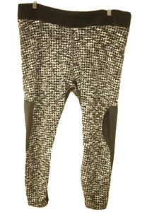 Nike Pro Women's Size 3X HyperWarm Black Brushed Tight Leggings Built In Shorts - Picture 1 of 7
