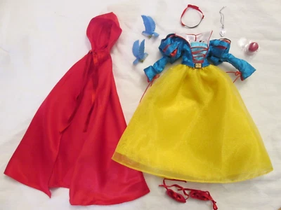 Disney Live Action Snow White 10.5" Doll Complete Outfit COA Petite Dress Cape - Image 1 of 4