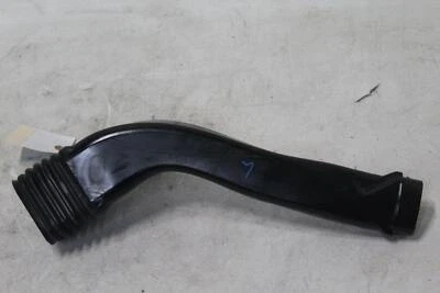 Tubo de admisión de aire/resonador AUDI R8 18 Foto 1 de 3