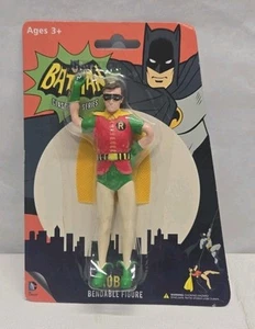2014.DC COMICS BATMAN CLASSIC TV ROBIN BENDABLE FIGURE - Picture 1 of 2